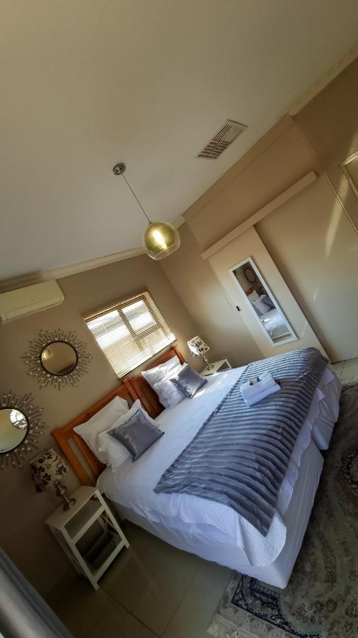 Black Diamond B&B Guesthouse Upington Buitenkant foto